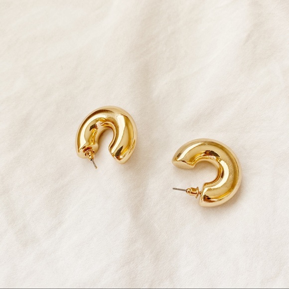 Vintage Jewelry - Vintage Inspired Gold Hoops